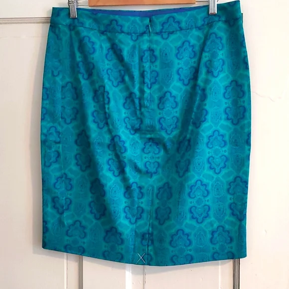 NWT J. Crew Factory pencil skirt [size: 12] - Picture 2 of 4